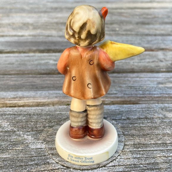 💯 Authentic Goebel Vintage Hummel "A Sweet Offering" Figurine #144-Hummel Club - Picture 4 of 11